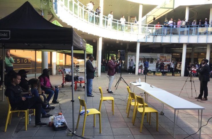 Helsingin kaupunki järjesti Somalialaisille vanhemmille avoimen julkisen tilaisuuden, jossa käsiteltiin nuorten nykytilaa