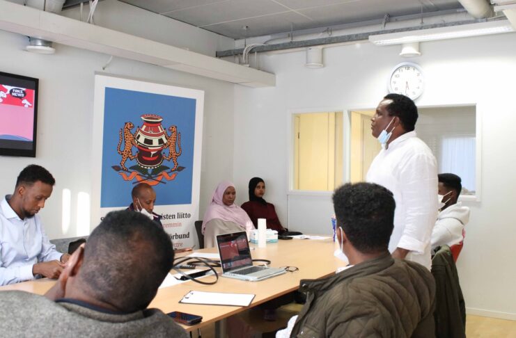 Tababar ku saabsan farriimaha warbaahineed iyo sida loo isticmaalo Podcast oo lagu qabtay Helsinki