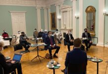 Duqa magaalada Helsinki oo maanta xarunta magaalada kula shiray qaar ka mid ah imaamyada iyo wakiilo ka socday maamulada masaajidda Helsinki