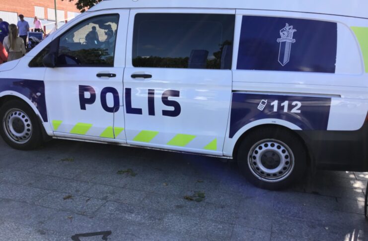 Booliska Finland oo waddooyinka u soo baxay billaabashada sannad-dugsiyeedka deyrta darteed