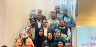 Buugaag casri ah oo laga baranayo afka-soomaaliga oo Jaamcadda Helsinki lagu soo bandhigay iyo qoraaga buugaagta, barbaariso iyo qoraa Nimco Noor oo madasha ka hadashay