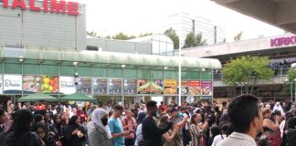 Festifaalka sannadlaha ah ee PUHOS LOVES PEOPLE oo suuqa Puhos ee Bariga Helsinki ka dhacay iyo fannaaniin caan ah oo wacdaro ka dhigay (sawirro)