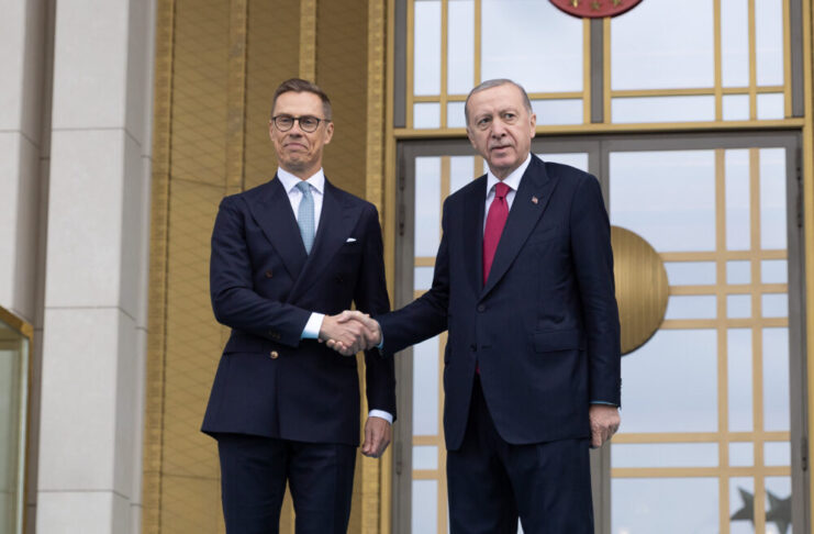 Madaxweynaha Finland Stubb iyo wefdi uu hoggaaminayo oo booqasho shaqo ku tegay Turkiye– Ergayga gaarka ah ee Finland u qaabilsan nabadda Geeska Afrika Suldaan Said Ahmed oo wefdiga qayb ka ahaa